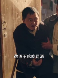 短剧《冷面战士牺牲归来竟是女儿身》30集短剧无广告纯净版在线看