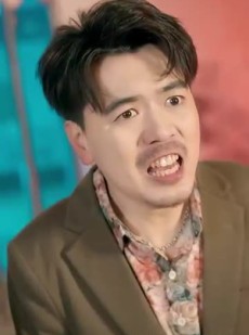 短剧《首富爸爸归来落魄千金直接起飞》80集短剧全集高清手机观看