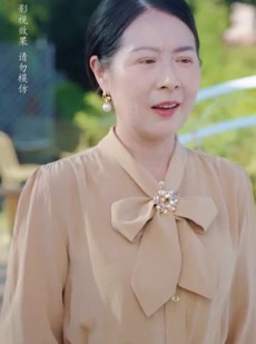 短剧《隐婚后团宠野丫头》60集短剧全集免费在线观看
