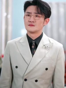 短剧《黑月光》30集短剧独家资源免费看全集