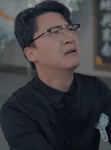 短剧《中年自救指南》33集短剧全集高清在线流畅播放