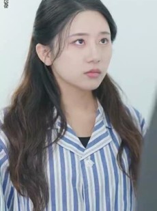 短剧《闪婚后她带萌娃惊艳全球》74集短剧高清全集手机在线看