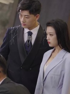 短剧《龙王群芳宴》82集短剧蓝光画质无广告观看