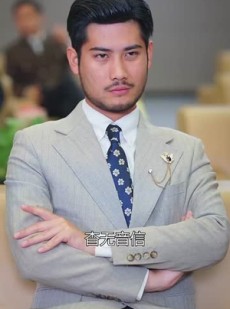 短剧《老公挽着白月光让我儿子喊妈》53集短剧全集免费解锁观看