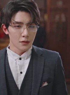 短剧《夜先生捡的小可怜美人有太多的心眼》100集短剧全集高清MP4下载