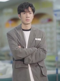 短剧《小保安和名媛的错位追凶》80集短剧官方正版授权在线观看