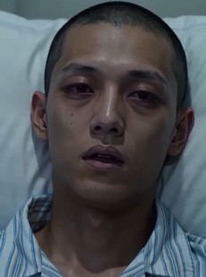 短剧《毕业十年，我在同学聚会惊艳全场》40集短剧1080P在线免费看