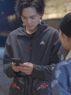 短剧《凤山行凤鸣孤月满星辰》65集短剧无广告流畅观看