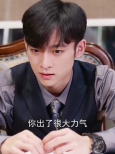 短剧《当富贵来敲门》100集短剧极速播放流畅体验