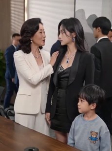 短剧《离婚当天，婆婆立我为继承人》50集短剧全集免费在线追