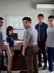 短剧《同学聚会他装大方，我结账后他慌了》57集短剧免费高清资源在线看