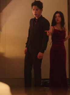 短剧《霍总夫人她治好了恋爱脑》（全集）短剧 独家资源全集免费观看