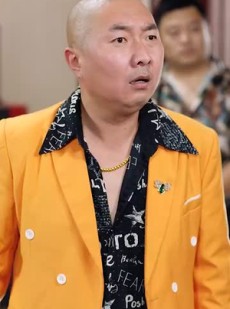 短剧《绝美师尊让我下山找明星老婆》72集短剧超清画质免费看全集