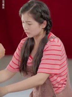 短剧《穿回90年帮我妈摆脱渣爹》32集短剧蓝光画质无广告观看