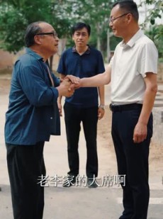 短剧《奶奶的废品车，载我进清华》60集短剧全集MP4格式下载