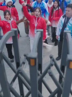 短剧《我的潮玩男友是顶流》72集短剧免费在线看至大结局