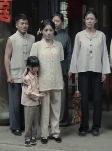 短剧《睁眼六零：我带全家顿顿啃排骨》50集短剧全集抢先观看不等待