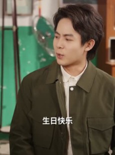 短剧《辣妈驾到：冷面爹爹快认亲》80集短剧高清画质在线观看