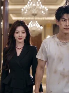 短剧《雨夜相逢，余生有盖世靠山》44集短剧免费在线观看完整版