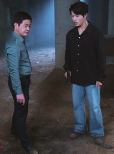 短剧《送终主播的关注列表》70集短剧完整版免费畅享观看