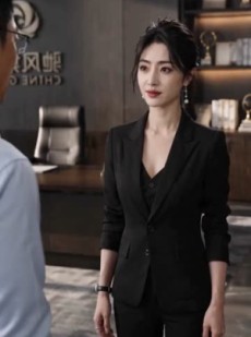 短剧《她目中无人，哪知我是掌舵人》42集短剧超清画质免费观看