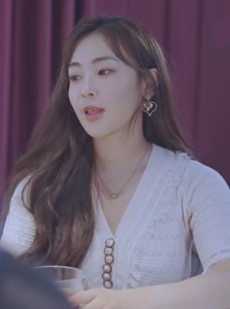 短剧《离婚后千金曝光啦》111集短剧全集高清流畅手机观看