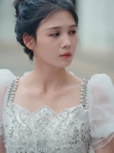 短剧《重生后乌鸦变锦鲤》82集短剧无广告完整在线观看