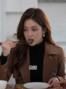 短剧《枫叶落新生起》49集短剧1080P在线免费追剧