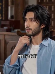 短剧《两界穿梭：我用热武器物理横推修真界》80集短剧完整版免费畅享