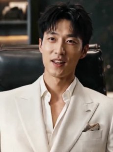 短剧《同桌三年，结果对方竟然是校花》70集短剧全集免费在线畅享