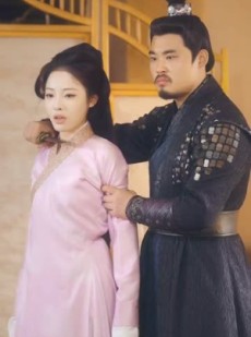短剧《娘娘今天也不想加班》69集短剧手机电脑双端同步看