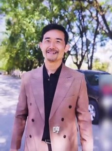 短剧《孤注一掷之绝地求生》全集短剧无广告免费播放