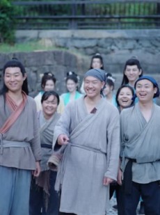 短剧《穿越灾荒年，我靠超市仓库救红颜》81集短剧在线解锁全集观看