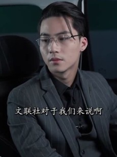 短剧《年过半百她美又飒》71集短剧每日更新追剧不停歇