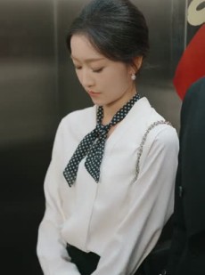短剧《她自万丈荣光》75集短剧免费解锁全集观看