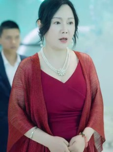 短剧《女扮男装后总裁念念不忘》83集短剧全集在线免费观看完整版