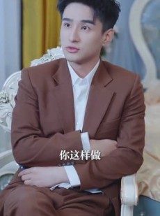 短剧《千金归来，四个哥哥排队宠》100集短剧全集高清手机专享