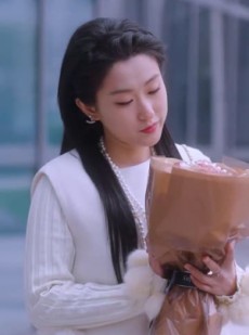 短剧《离婚后，夫人成了千亿大佬》100集短剧无广告完整在线观看