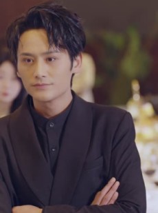 短剧《万花丛中过，相亲获真爱》63集短剧超清画质在线看全集
