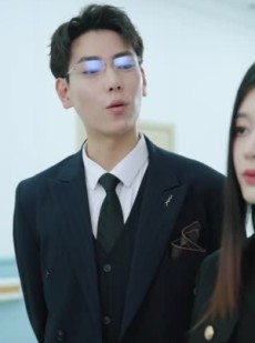 短剧《他选择白月光我转身离开》69集短剧蓝光画质一键追剧