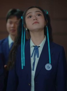 短剧《超级教师》63集短剧大屏观影体验升级看