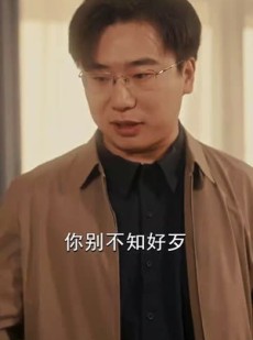 短剧《重生八零，歌后变肥妻》70集短剧全集在线观看无删减