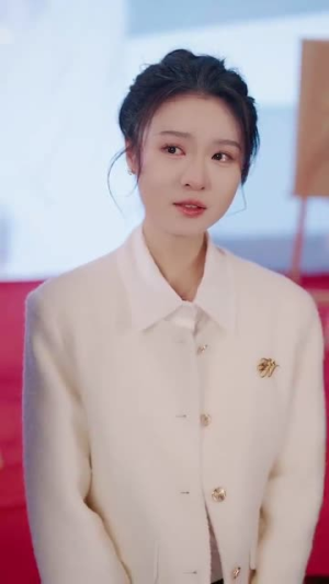 她超好哄(101集) 她超好哄(101集)短剧全剧终高清放送