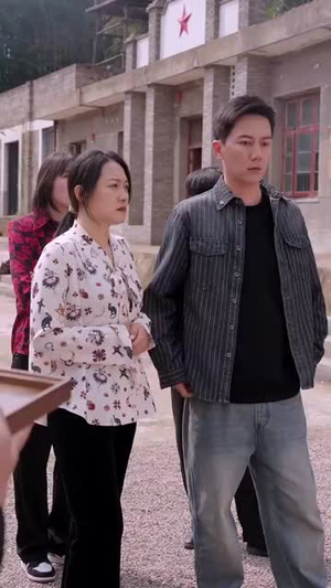 星辰与你皆可期（60集）短剧全剧免费合集