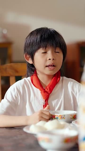 八零替嫁娇妻要亲亲续命（99集）短剧合集通宵追更版