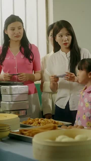 带娃重追教官老公我靠美食爆火(102集) 带娃重追教官老公我靠美食爆火(102集)短剧全集热力排行榜之一