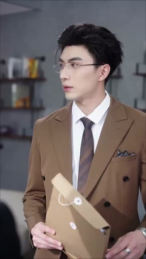 诱吻清月(74集) 诱吻清月(74集)短剧全集幕后花絮版