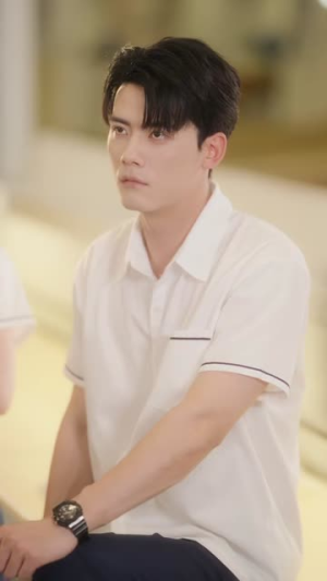 我为救校花而死她重生后倒追我(81集) 我为救校花而死她重生后倒追我(81集)短剧最终章免费合集