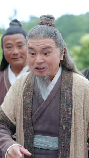 小不点进山打猎,山野猛兽端上桌(72集) 小不点进山打猎,山野猛兽端上桌(72集)短剧全剧免费合集