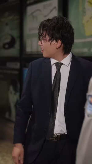 反派:开局喂萝莉女主吃进口糖(82集) 反派:开局喂萝莉女主吃进口糖(82集)短剧全集无删完整版